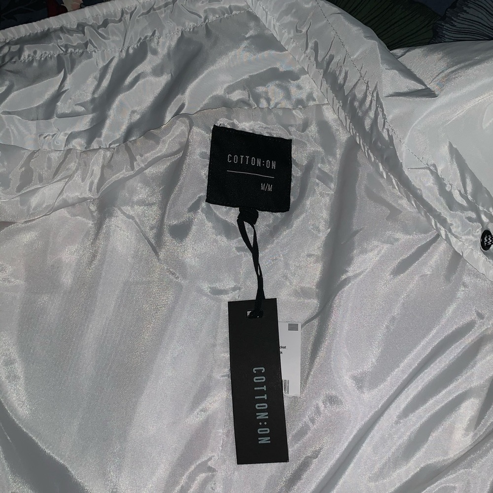 Mia Ribbed Spray Jacket - Picture 4 of 4